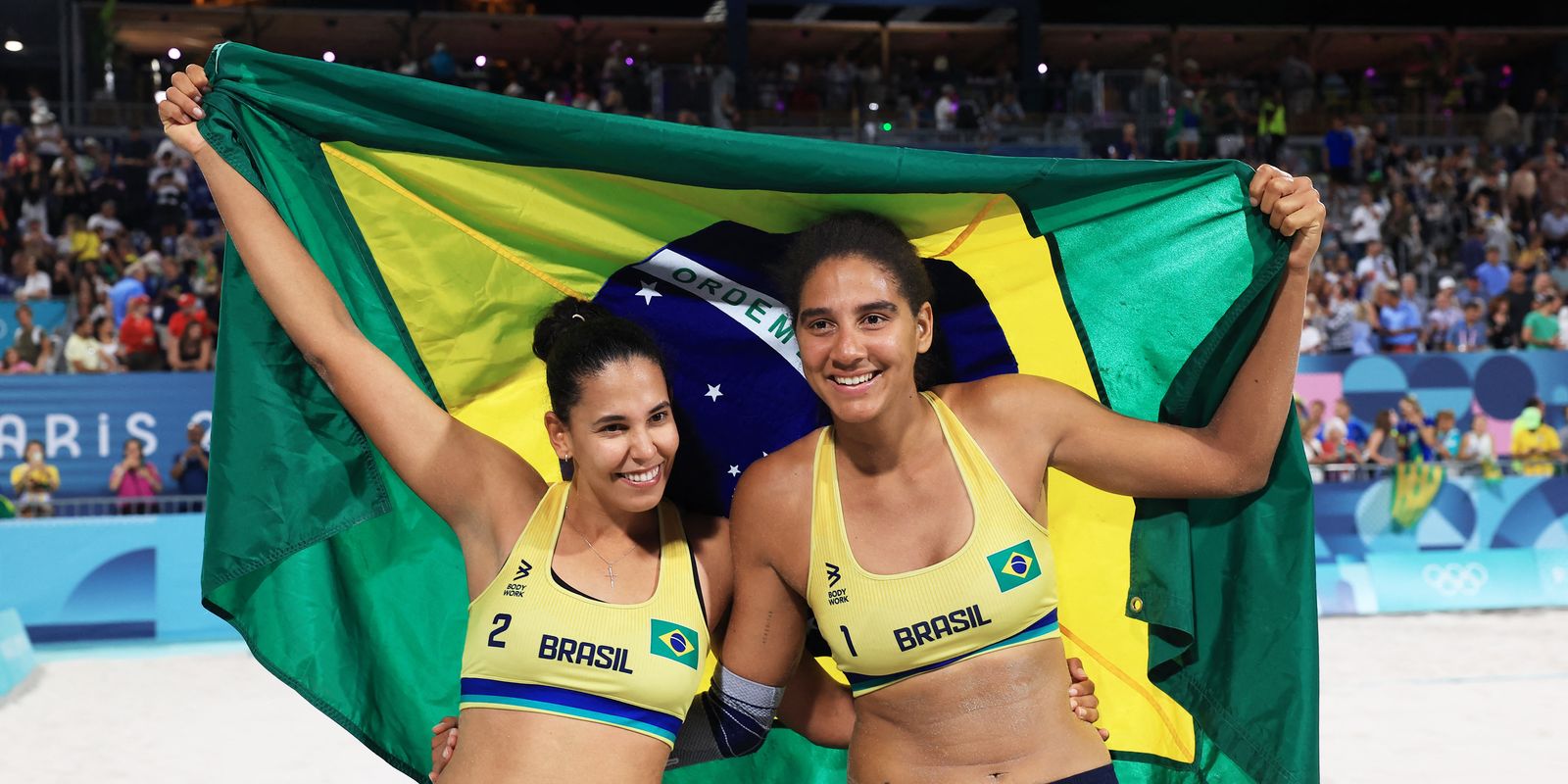 Duda e Ana Patrícia garantem medalha para o Brasil no vôlei de praia