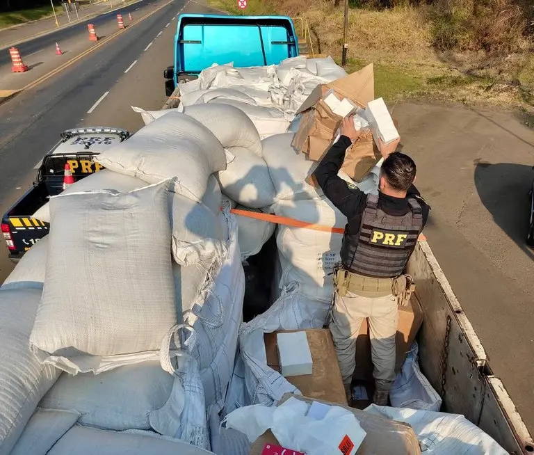 PRF localiza cerca de 4 mil celulares “contrabandeados” em Irati