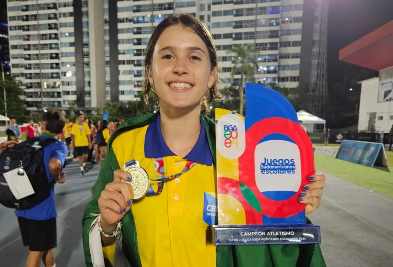 Atleta de Paranavaí é campeã no Sul-Americano Escolar