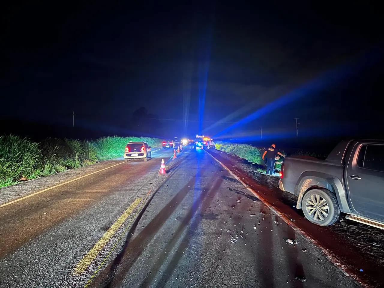 Motociclista de 55 anos morre após colisão com caminhonete na BR-376