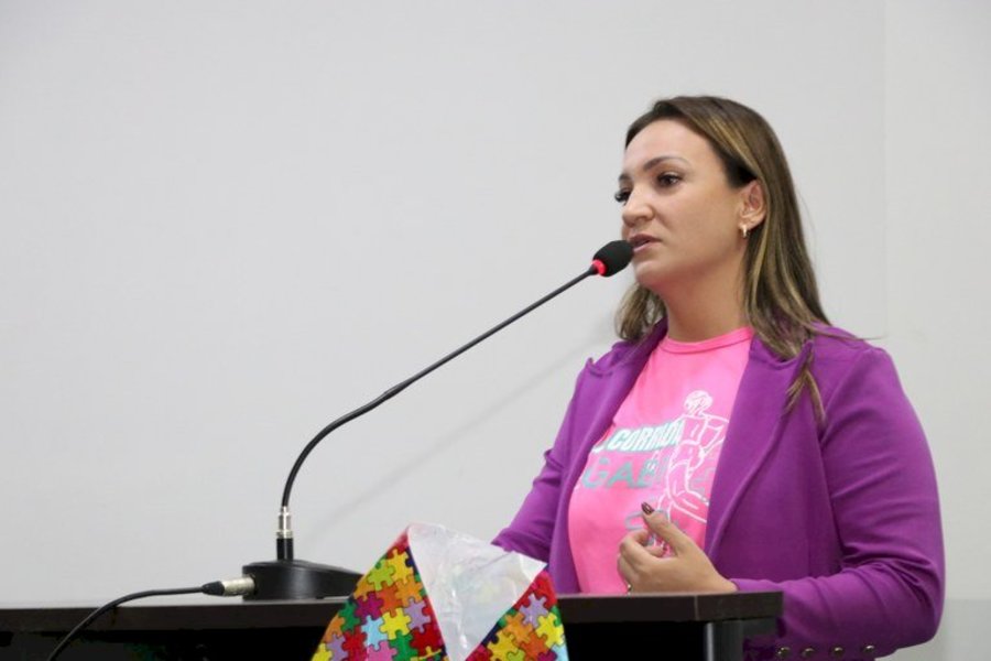 Vereadora Gabriela Delgado confirma convite, mas anuncia que não irá