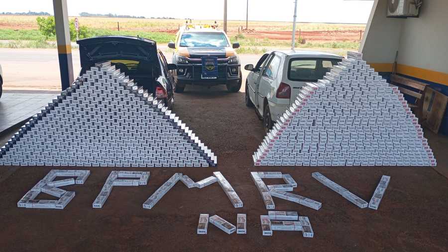 Dois homens são presos em flagrante por transporte de cigarros