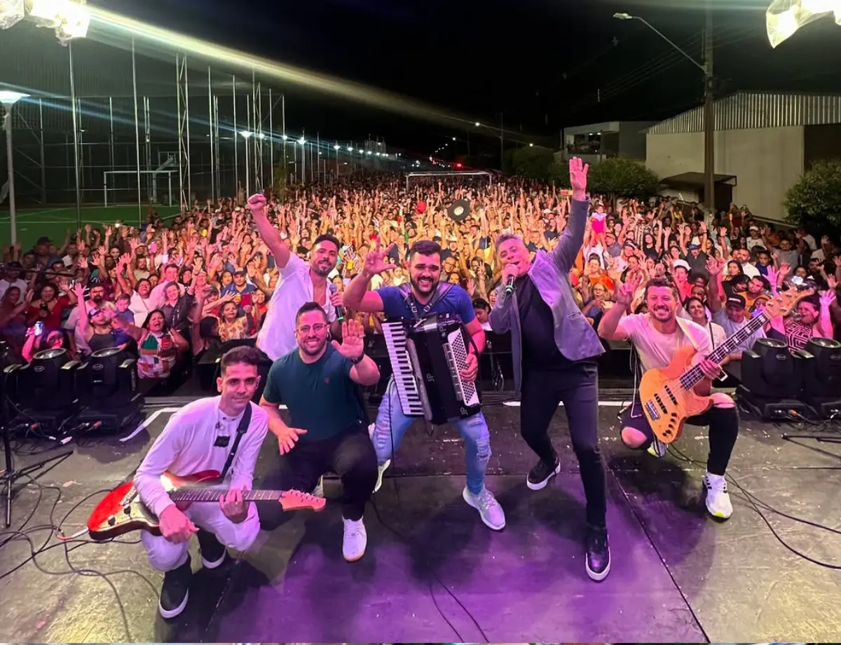 Santo Antônio do Caiuá comemora 64 anos com show especial da banda Garrafão