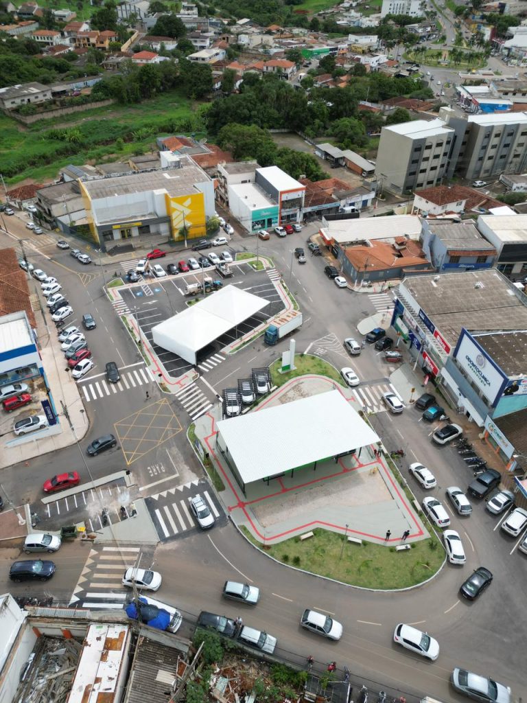 WhatsApp-Image-2025-12-09-at-19.23.492-768x1024-1 PREFEITO DIEGO SORGATTO INAUGURA PRAÇA E ANUNCIA CHEGADA DO GRAER
